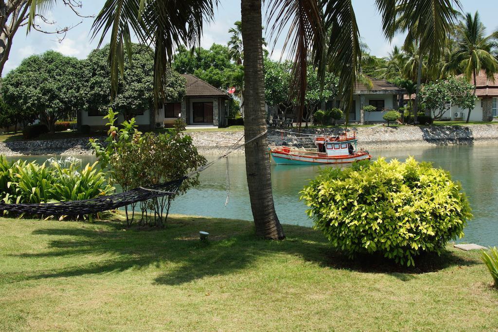 Rock Garden E28 Pool Villa Mae Phim Quarto foto